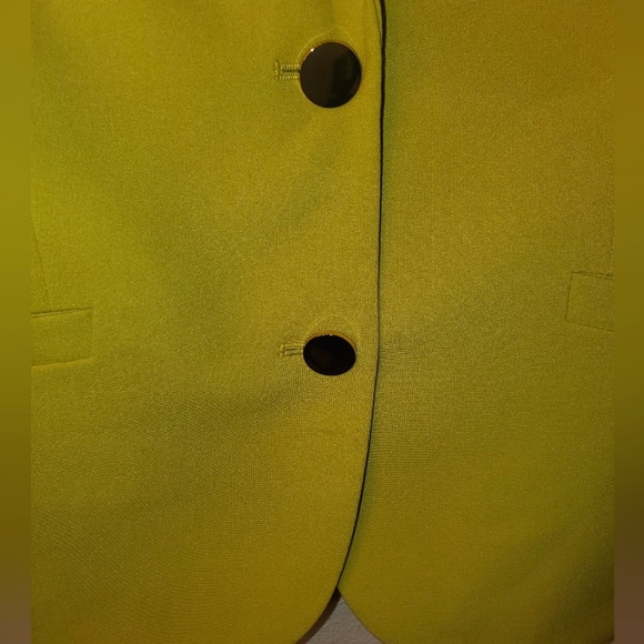 Calvin Klien Blazer in Chartreuse Green - Picture 7 of 7